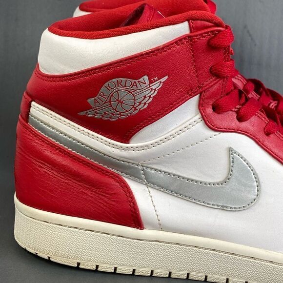 Nike Air Jordan 1 Retro High “Silver Medal” sneaker shoes mens size  10 main image 9